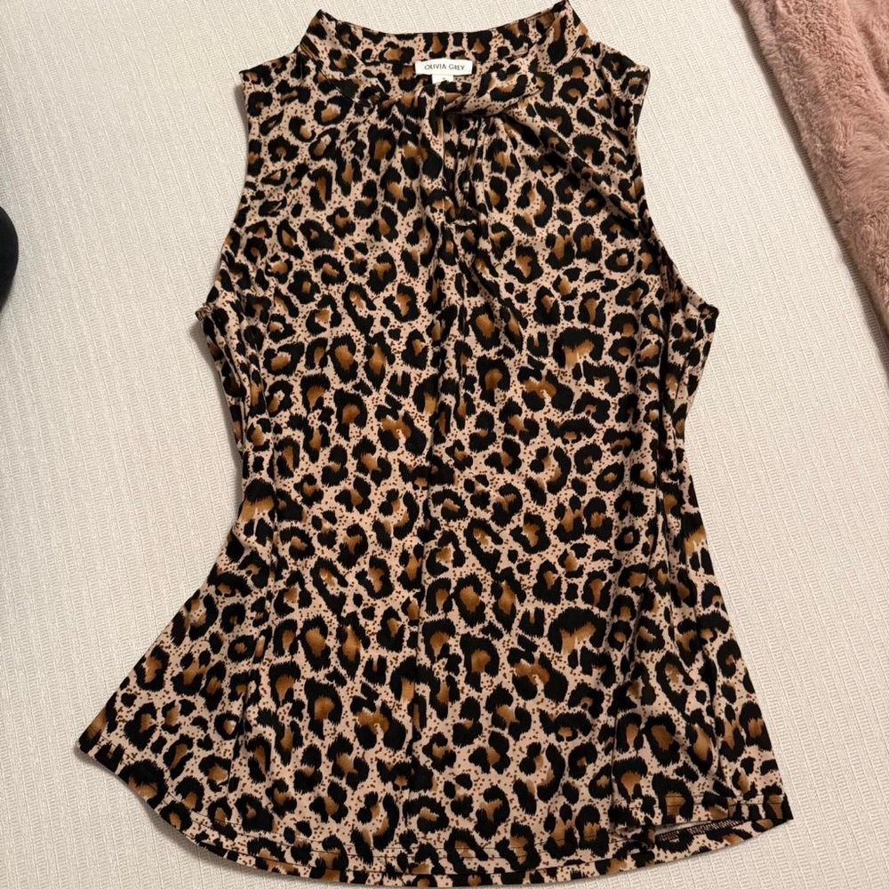 Leopard Print Sleeveless Top